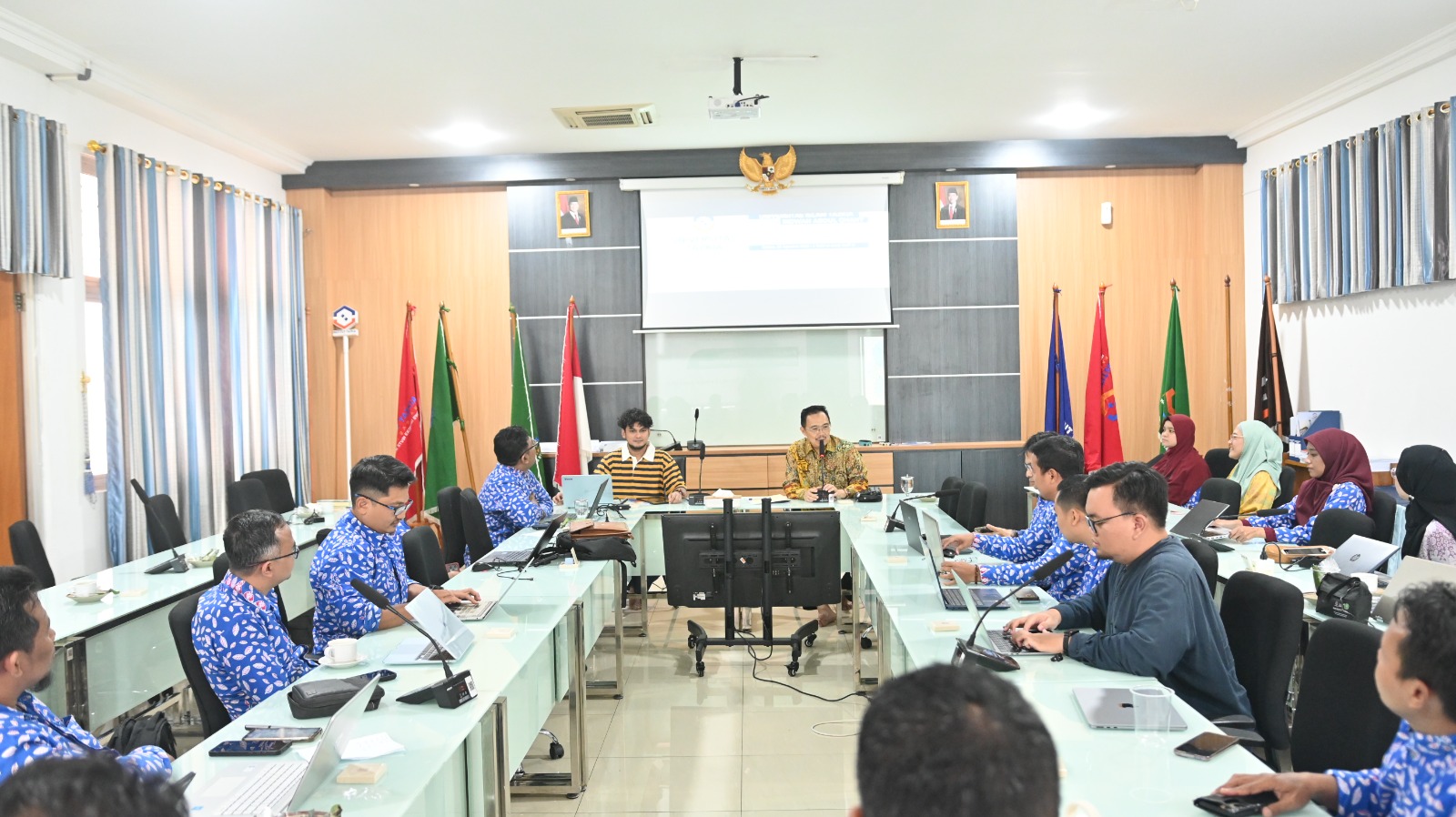 Ridwan Abdul Ghani Mahasiswa S2 Universitas Tazkia