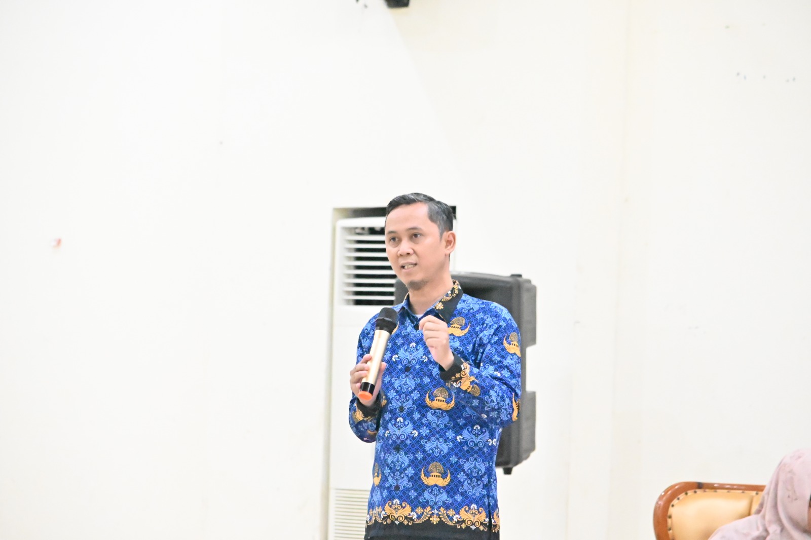 Adi Kepala Bagian Menkoperasi