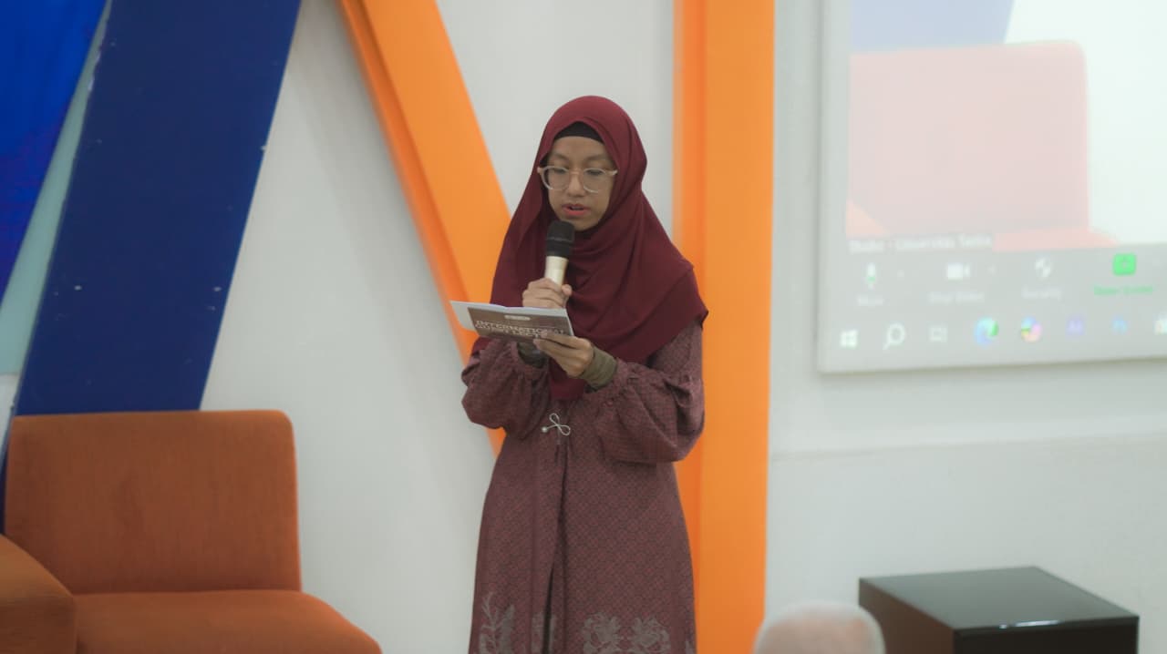 Putri Syifa Amalia Islamic Finance Paradox