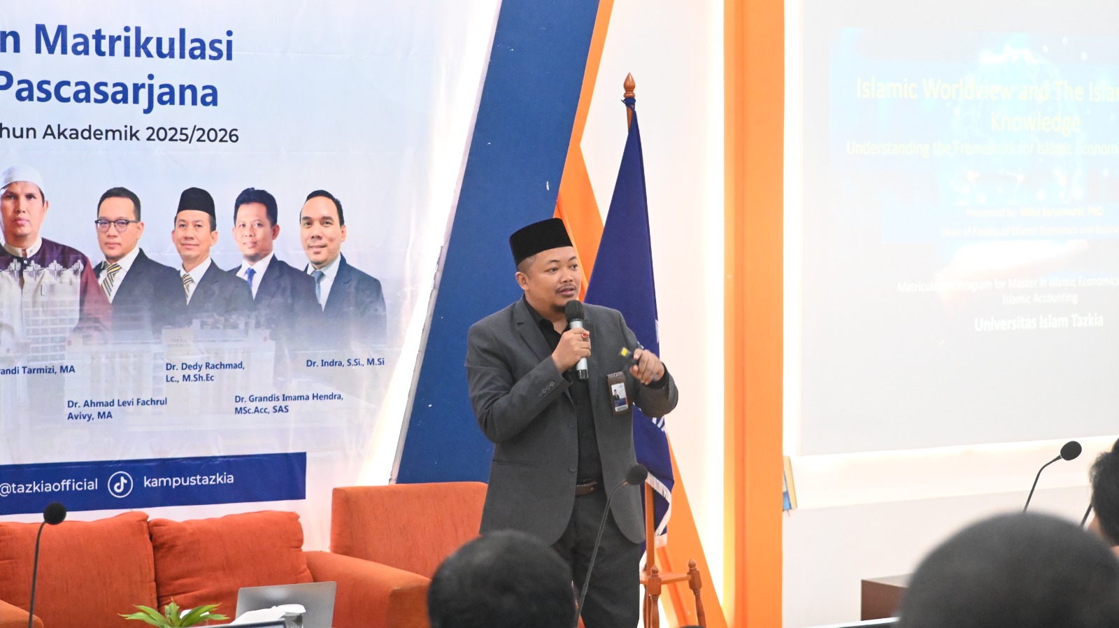 Wiku Suryomurti PhD Universitas Tazkia