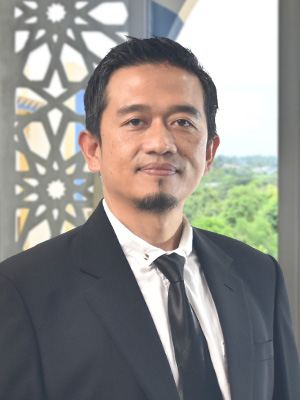 Rusdiana Priatna Wijaya, SHI, M.A.
