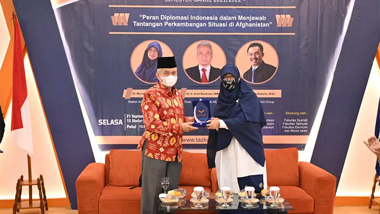 Dubes RI Bahas Potensi Ekonomi Afghanistan di SDS IAI Tazkia