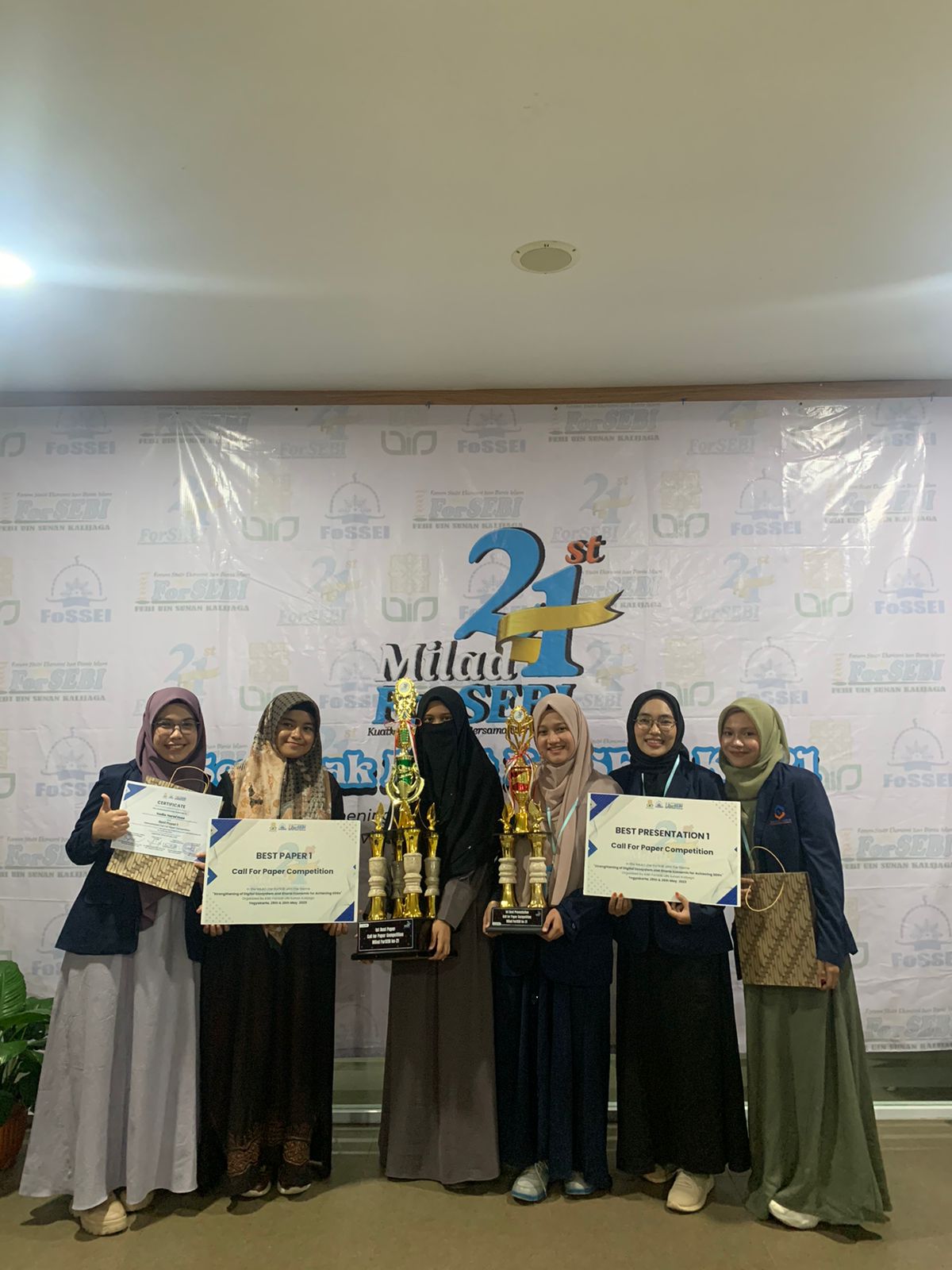 foto tazkia mahasiswa juara